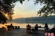 巢湖“移动卧室”重塑旅行方式 “Z世代”爱上车轮上的家