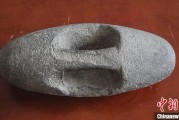 巢湖新疆兵团第五师双河市发现疑似新石器时代石器